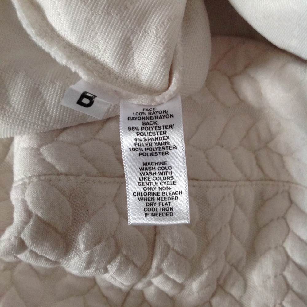 LOFT quilted sweatshirt/sweater, petite medium - Picture 6 of 6